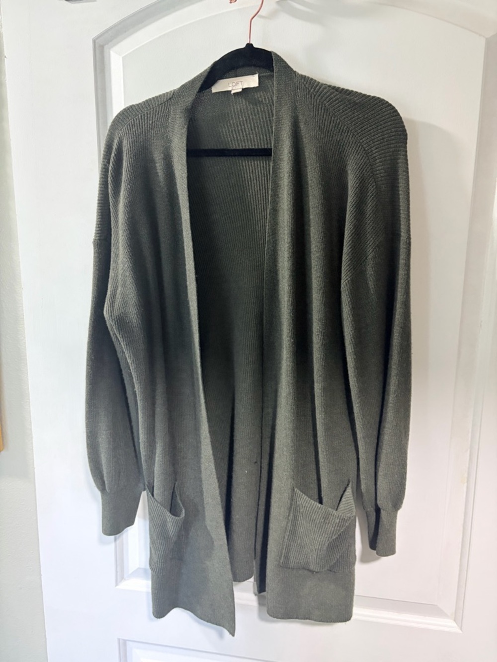 LOFT Olive Open-Front Pocket Knit Cardigan. Size Medium.